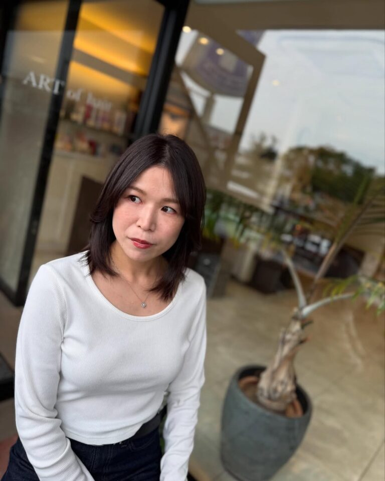 レイヤーカット ミディアムヘア ヘアカラー エノグ ENOG ロングヘア 女性 福岡 春日 春日市 大野城 大野城市 筑紫野 筑紫野市 太宰府 太宰府市 美容室 美容院 ヘアサロン ARTofhair ART of hair アートオブヘアー アートオブヘア 近くの美容室