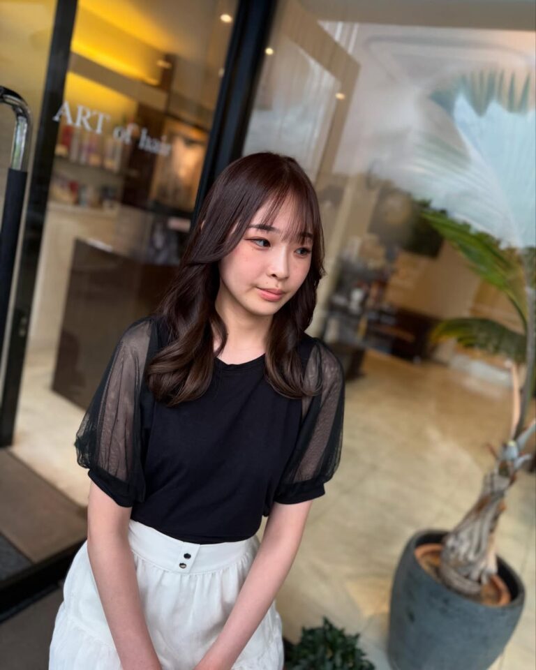 グレージュグラデーション ハイブリーチ ヘアカラー アディクシーカラー セミロングヘア 春日市美容室 春日美容室 女性 髪型 カット 似合わせカット 福岡 人気 近くの美容室 福岡ヘアカラー 春日ヘアカラー 春日市ヘアカラー 大野城ヘアカラー 大野城市ヘアカラー 筑紫野ヘアカラー 筑紫野市ヘアカラー 太宰府ヘアカラー 太宰府市ヘアカラー 美容室 美容院 ヘアサロン ARTofhair ART of hair アートオブヘアー アートオブヘア