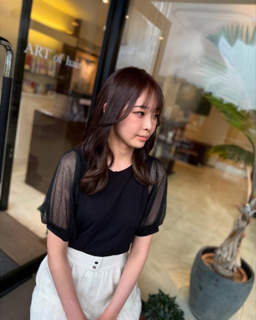 グレージュグラデーション ハイブリーチ ヘアカラー アディクシーカラー セミロングヘア 春日市美容室 春日美容室 女性 髪型 カット 似合わせカット 福岡 人気 近くの美容室 福岡ヘアカラー 春日ヘアカラー 春日市ヘアカラー 大野城ヘアカラー 大野城市ヘアカラー 筑紫野ヘアカラー 筑紫野市ヘアカラー 太宰府ヘアカラー 太宰府市ヘアカラー 美容室 美容院 ヘアサロン ARTofhair ART of hair アートオブヘアー アートオブヘア