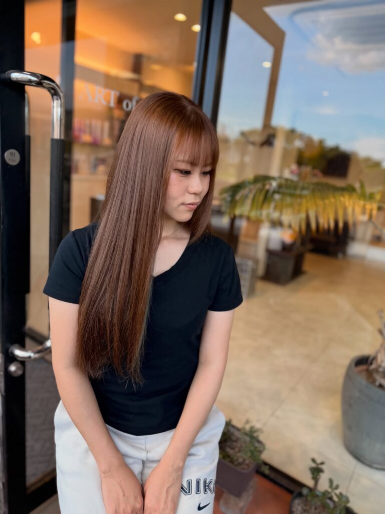 フェイスフレーミング インナーカラー 派手髪 セミロング ノンブリーチダブルカラー 福岡 春日市 美容室 ART of hair アートオブヘアー