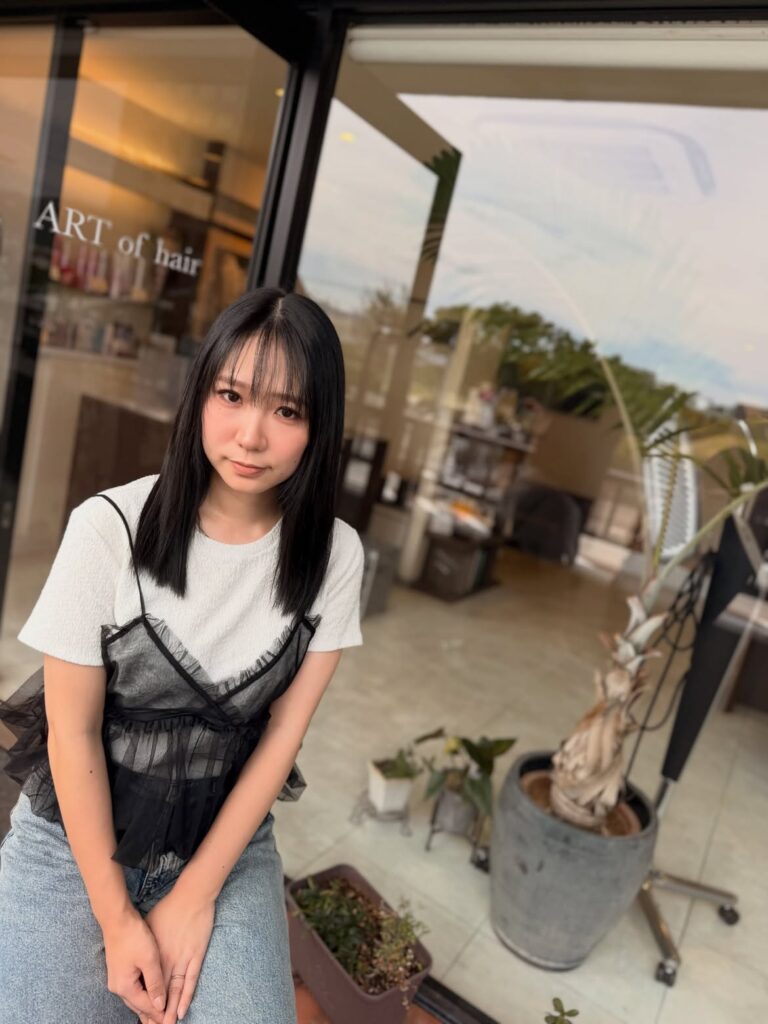ノンブリーチダブルカラー 下地グレージュ 上塗りオフブラック ブリーチなし ダブルカラー milbon ミルボン ヘアカラー セミロングヘア 女性 福岡 春日 春日市 大野城 大野城市 筑紫野 筑紫野市 太宰府 太宰府市 美容室 美容院 ヘアサロン ARTofhair ART of hair アートオブヘアー アートオブヘア 近くの美容室